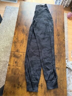 Lululemon Align Jogger Black Camo Size 4